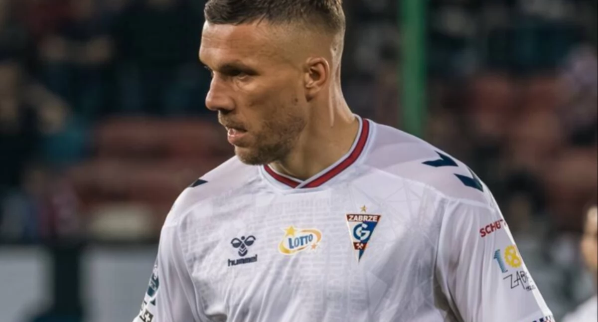 Półfinał Pucharu Polski w Bydgoszczy o 18:00. Boniek obiecuje garnitury