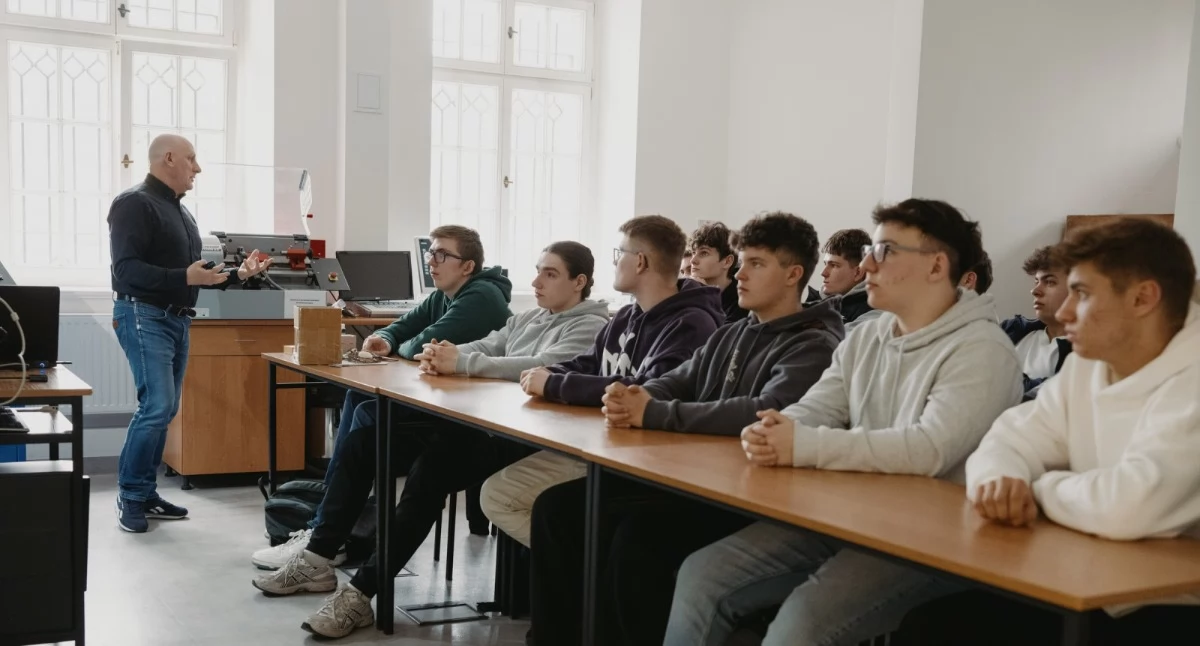 Dzień Młodego Inżyniera na UKW: AI, 3D i kryptologia