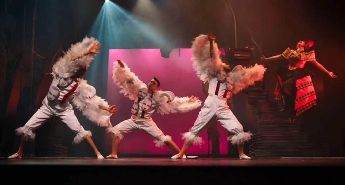 Maj w Teatrze Kameralnym: „Dzikie łabędzie”, „Pinokio” 14.05 i „Madagaskar”