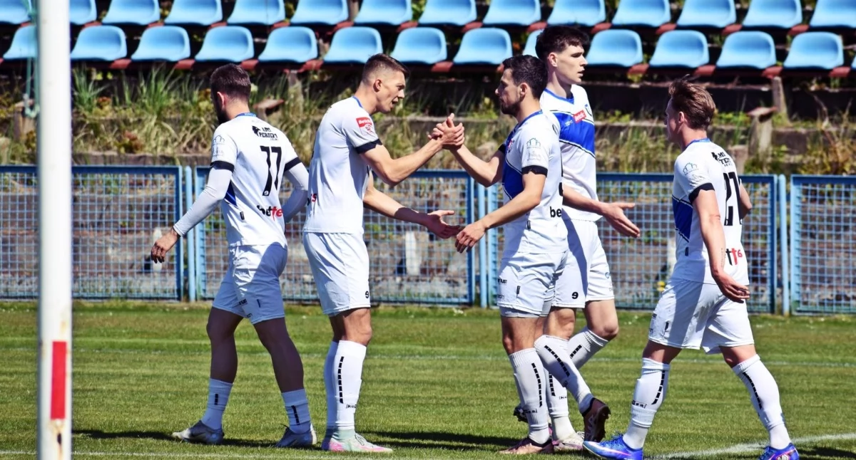 3:2 w Stargardzie. Zawisza umacnia pozycję lidera