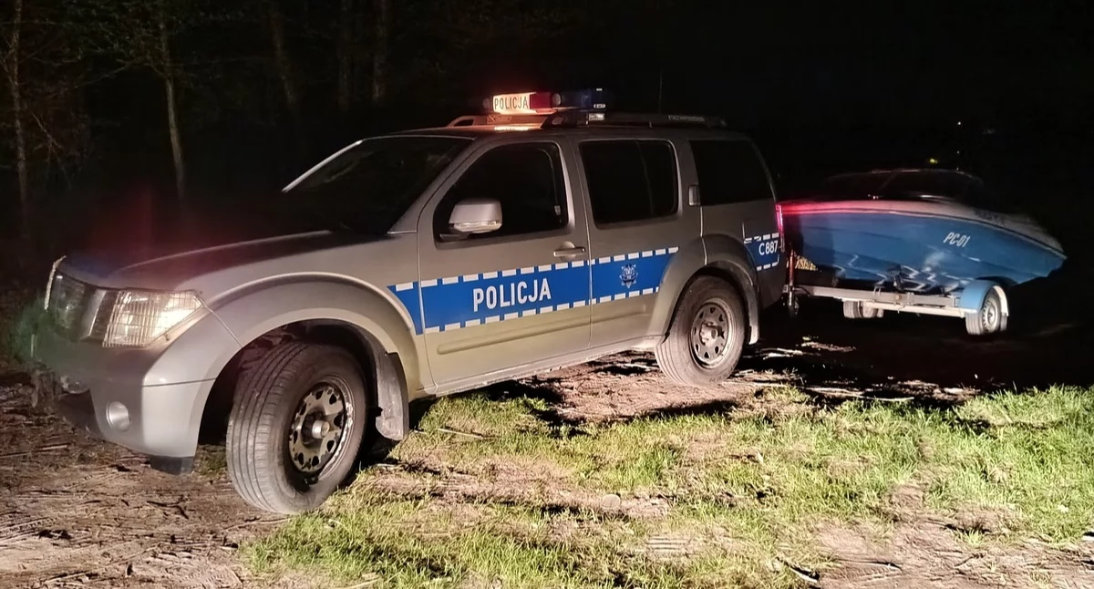 Pałuki: nocne patrole Policji i PSR. Sieć z Ostrówieckiego