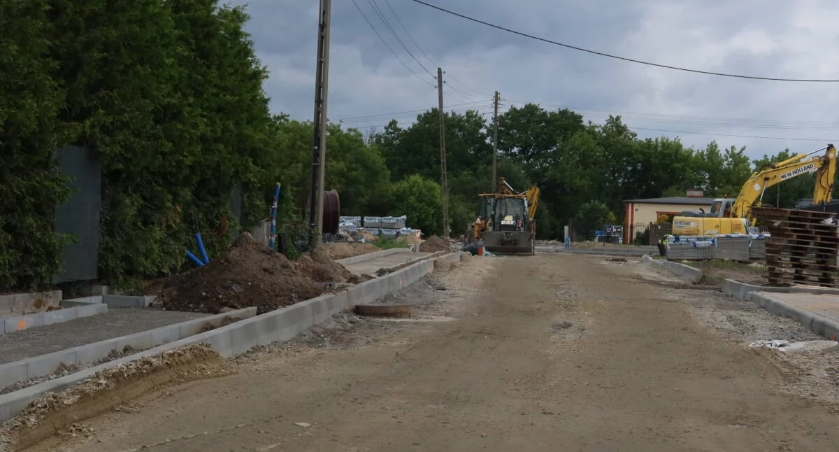 800 metrów nowej jezdni na Glinkach. Podleśna do jesieni