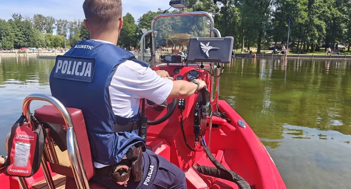 Wąsosz: wspólny patrol policji i PSP na jeziorze 20 czerwca
