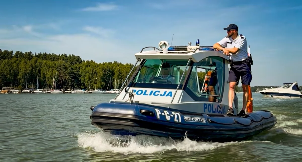 Patrole wodne KMP w Bydgoszczy przez całe wakacje