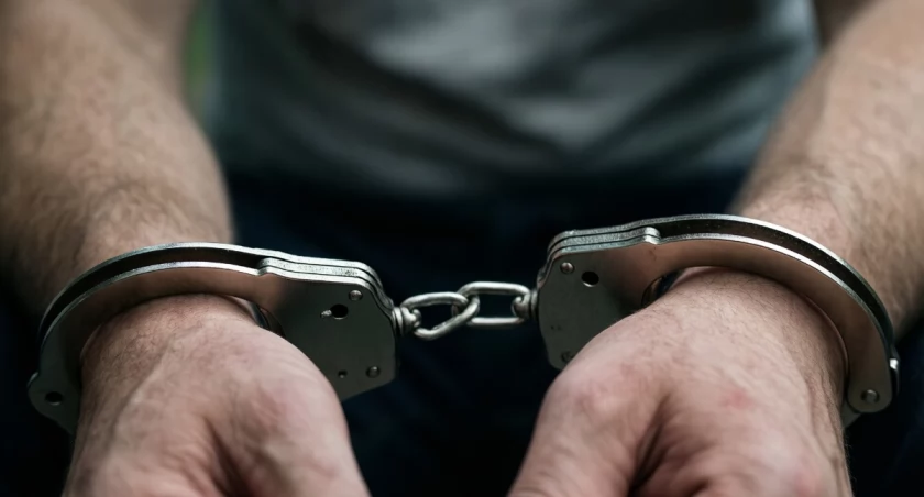 Areszt dla 22-latka po „na policjanta”. Zatrzymanie we Wrocławiu