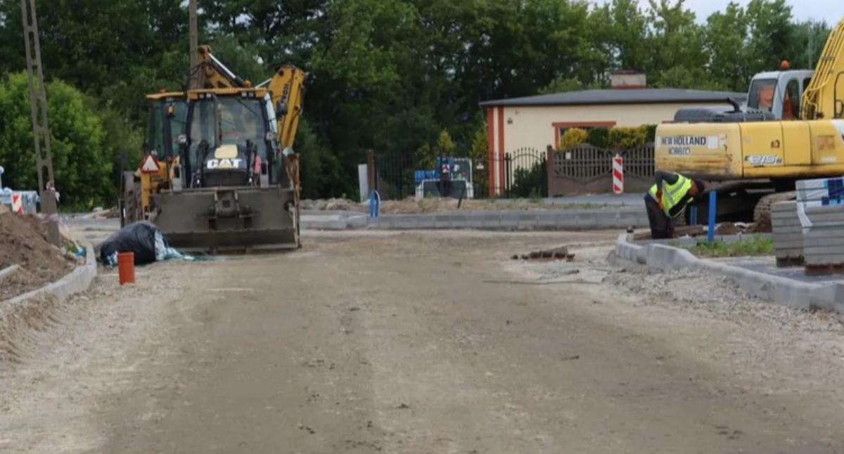 Ulica Podleśna w budowie. 800 m nowej jezdni do listopada