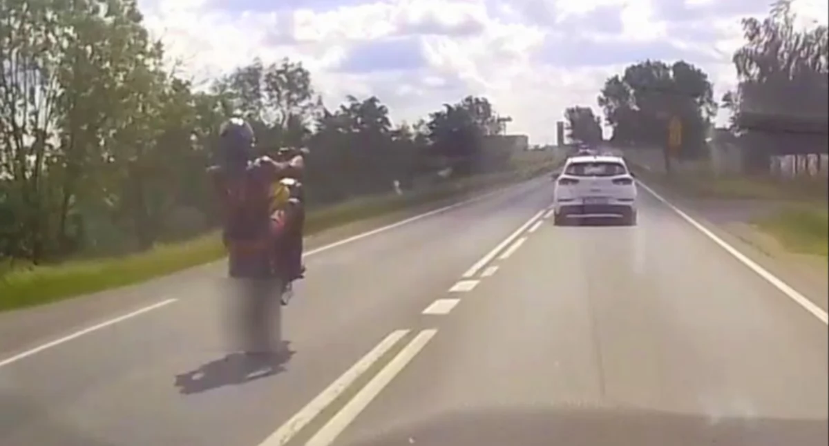 Wheelie na DK25 w Złotnikach Kujawskich, 4 czerwca. Policja szuka kierowcy