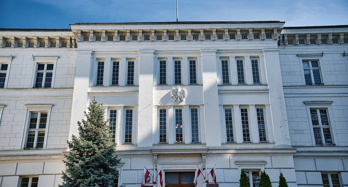 Poradnik bezpieczeństwa w PJM. 21 filmów MSWiA dla niesłyszących