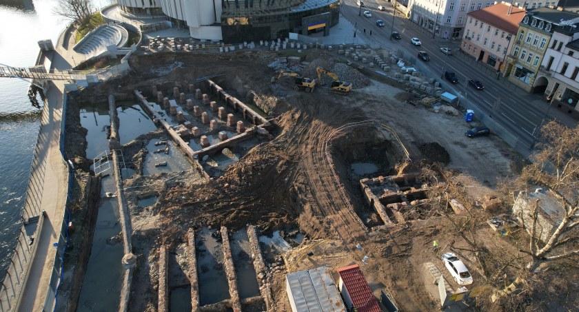 Odkrycia archeologiczne na terenie Opery Nova