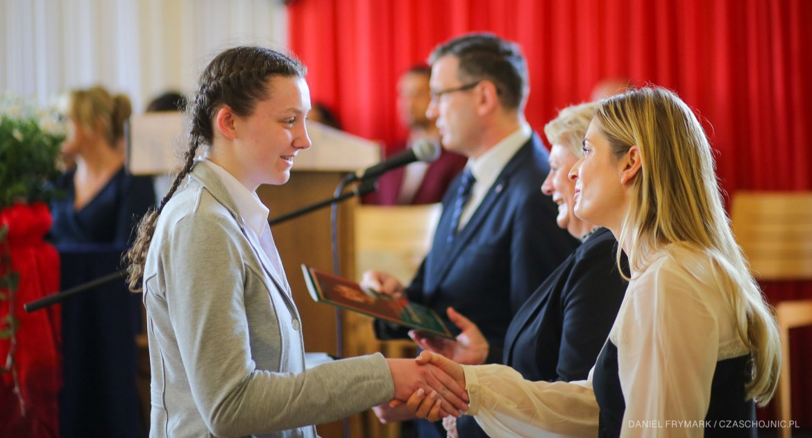 Rozdanie świadectw w Liceum im. Filomatów Chojnickich (FOTO)