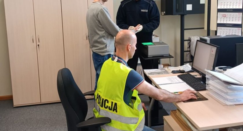 Policja zatrzymała 35-latka. Posiadał metamfetaminę