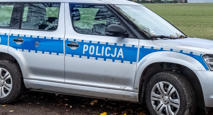 Kierowca BMW dostał 2000 złotych mandatu