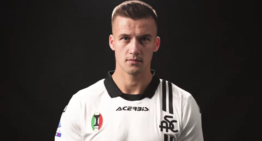 Podwójny pech Arkadiusza Recy. Spadek do Serie B i kontuzja przed meczami reprezentacji