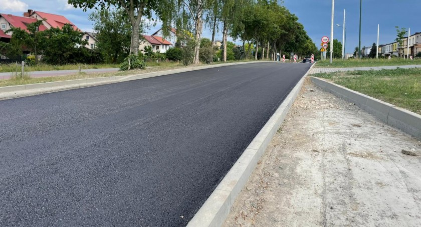 Ulica Wyszyńskiego pięknieje w oczach (FOTO)