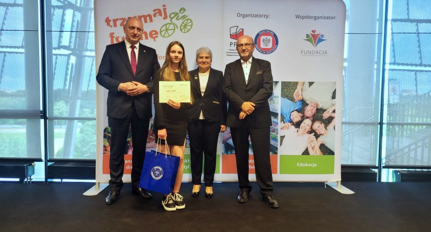 Sukces Marii Buszek w ogólnopolskim konkursie wiedzy 