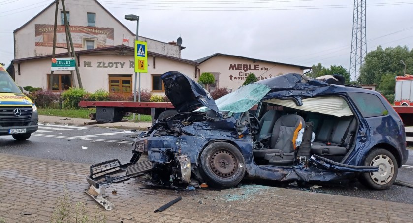 Wypadek na berlince. Kobieta wjechała pod ciężarowego mana