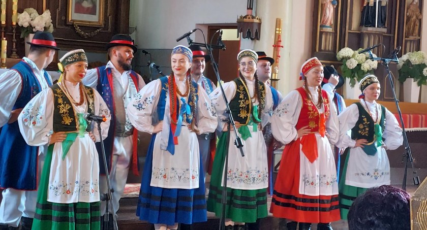 Zespoły z Kaszub zachwyciły słuchaczy na Ogólnopolskim Festiwalu Muzyki Chóralnej w Miłakowie na Mazurach