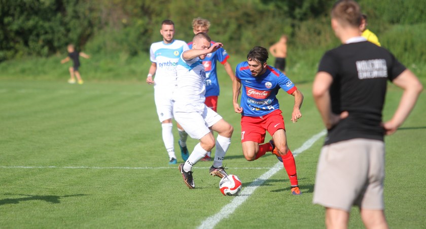 ChKS przegrał pierwszy raz w sezonie. Kolejarz Chojnice - Błękitni Stare Pole 0:2