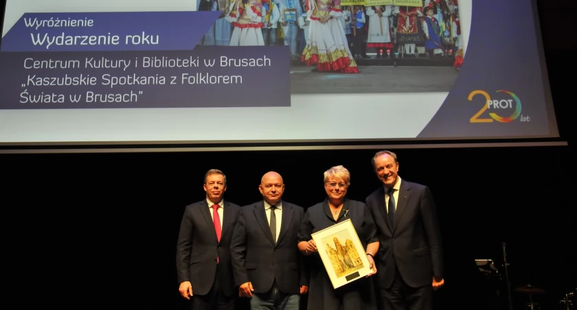 Brusy docenione w województwie za Festiwal Folkloru