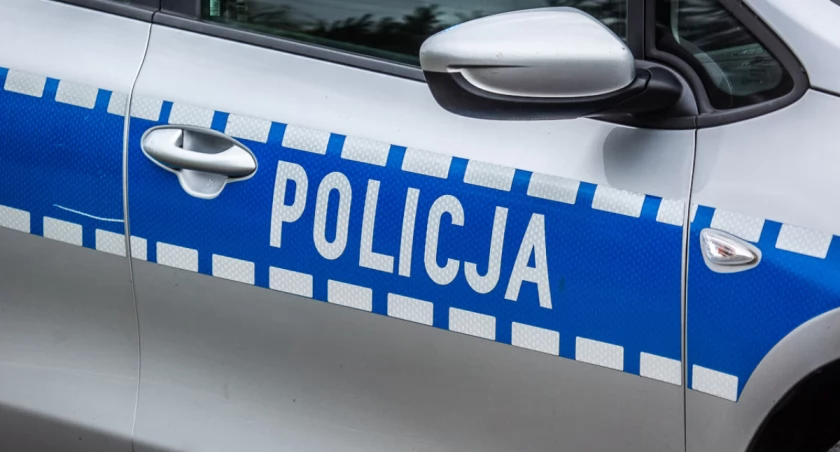 Siedemnastolatek ugryzł ochroniarza. Ukradł chipsy