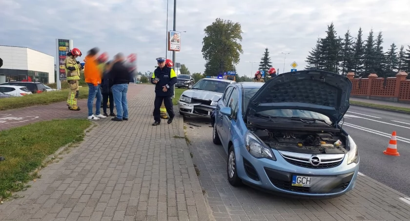 Uwaga na utrudnienia na ulicy Kościerskiej w Chojnicach. Stłuczka AKTUALIZACJA