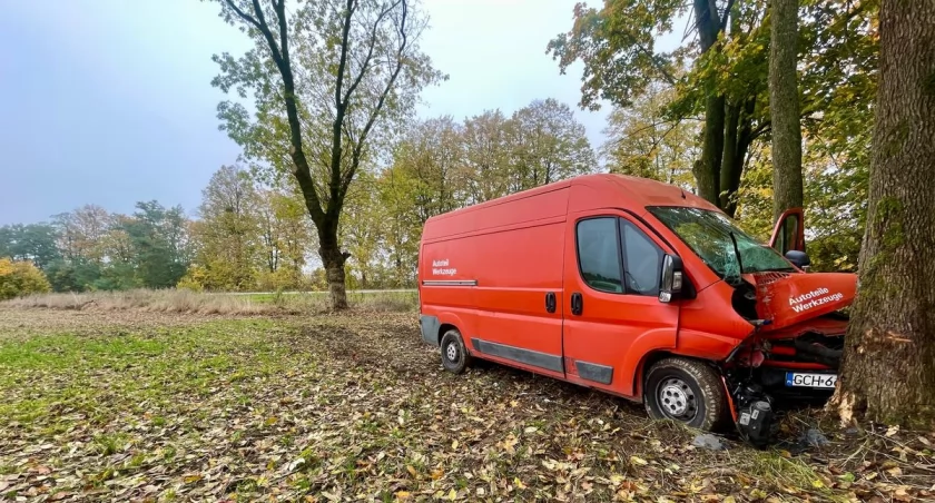 Aż trzy samochody rozbite pod Chojnicami