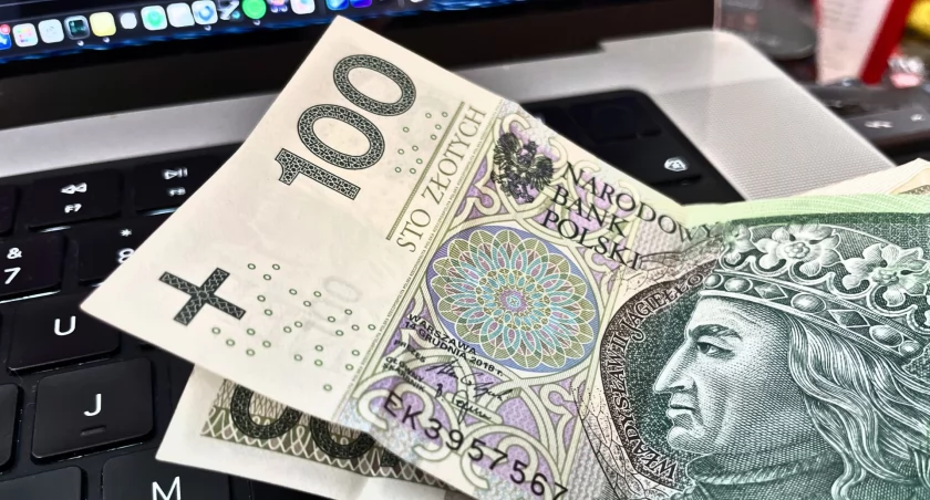 W jaki sposób 67-latka straciła 120 tysięcy złotych?