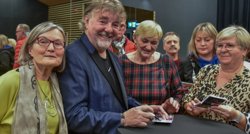 Mariusz Kalaga wystąpił w Brusach z okazji obchodów Światowego Dnia Seniora