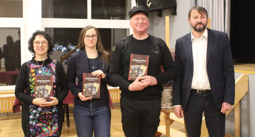 Promocja książki Konarzyny. Obłęd wielkiej wojny - autorstwa Krzysztofa Tyborskiego