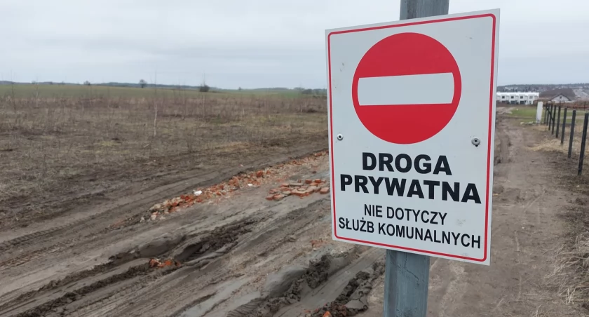 Nie ma postępu w sprawie przejazdu ulicą Belona