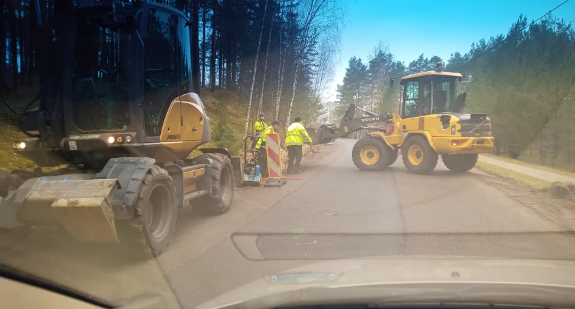 Ruszyła przebudowa drogi z Charzyków do Małych Swornegaci