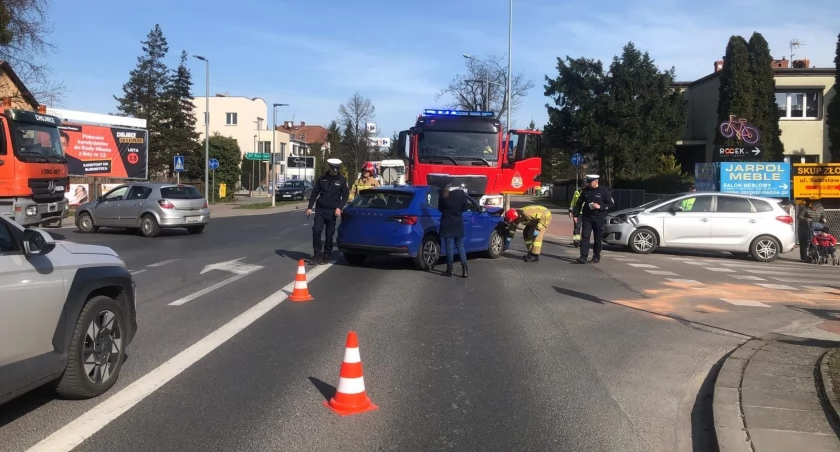 Trzy samochody brały udział w kolizji na Obrońców Chojnic i Gdańskiej