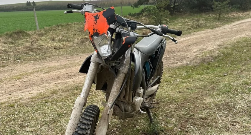 Wypadek motocyklisty. Po rannego musiał przylecieć helikopter