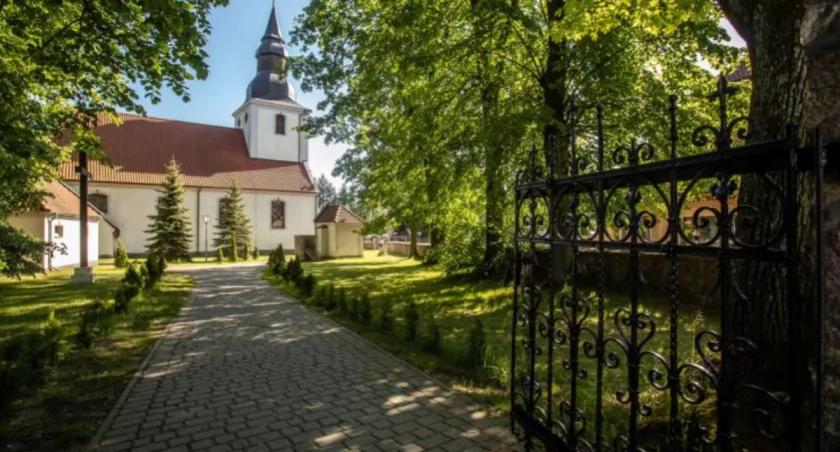 Ile głosów dostali poszczególni kandydaci w gminie Konarzyny?