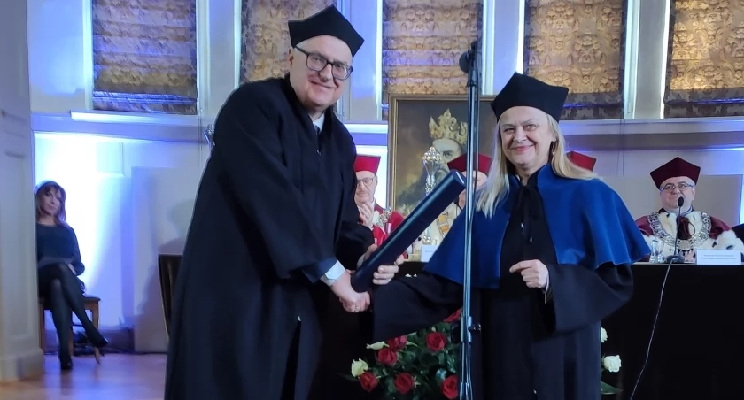 Kazimierz Jaruszewski i Marcin Synak odebrali dyplomy doktorskie