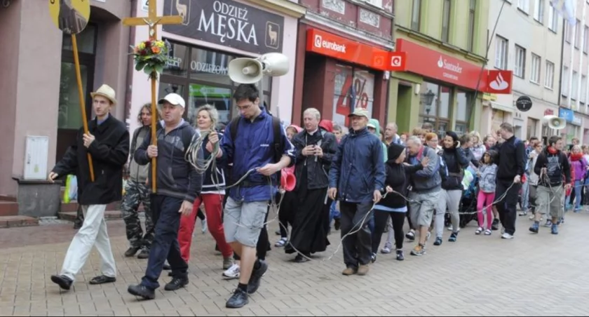 Uczestniczę we wspólnocie Kościoła – możesz zapisać się na pielgrzymkę do Częstochowy