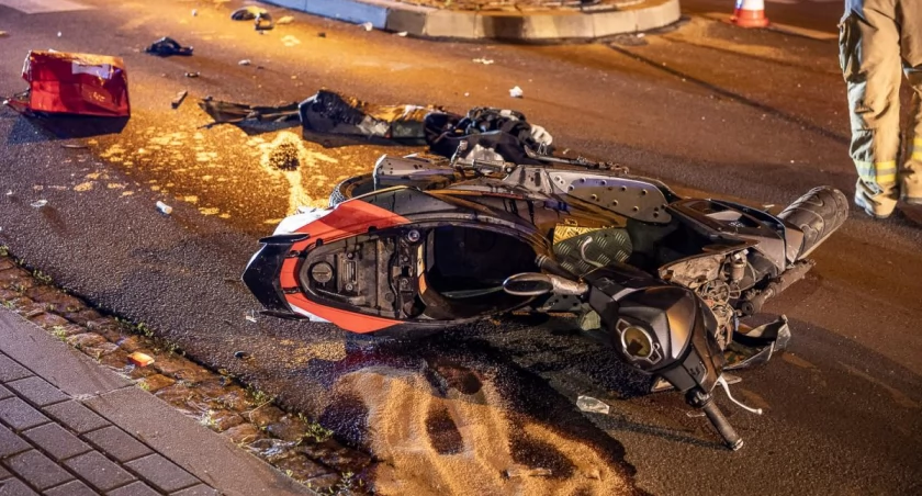 Wypadek na ulicy Sępoleńskiej: 39-letni motorowerzysta w szpitalu