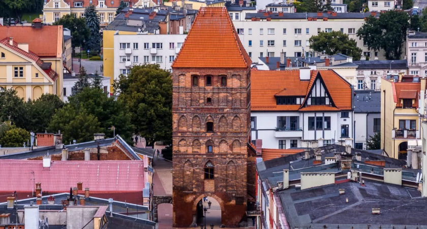 To już dzisiaj! Wystawa malarstwa Juliusza Joniaka w Chojnicach: Podróż na Południe