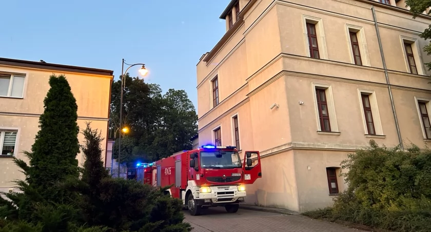 Alarm. Strażacy pod Domem Kapłana Seniora AKTUALIZACJA