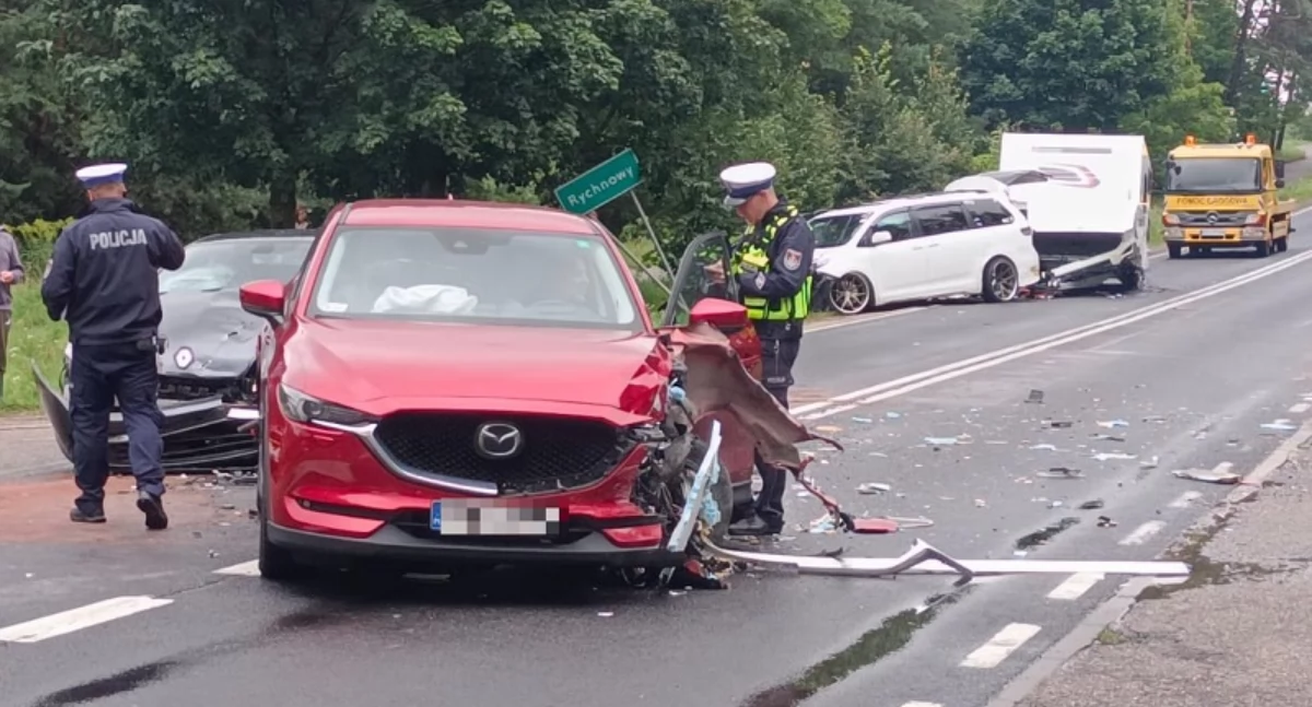 Zderzenie czterech samochodów na DK 22 w Rychnowach – ustalenia policji