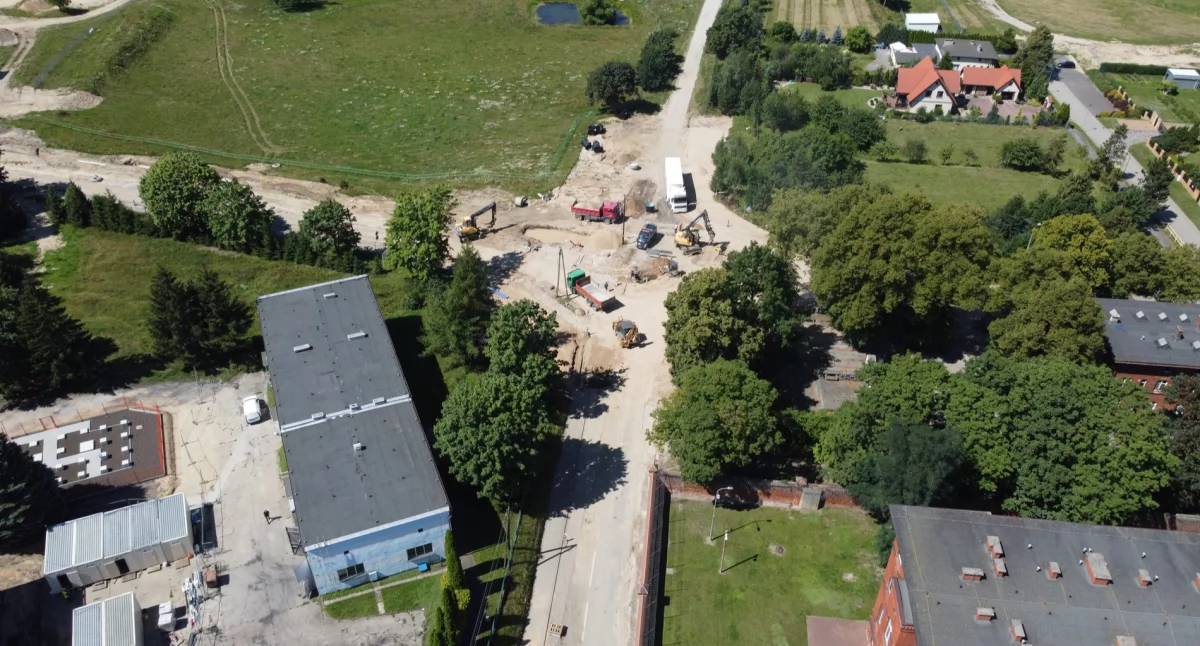 Trwa budowa ronda na skrzyżowaniu Derdowskiego, Igielska i Ceynowy