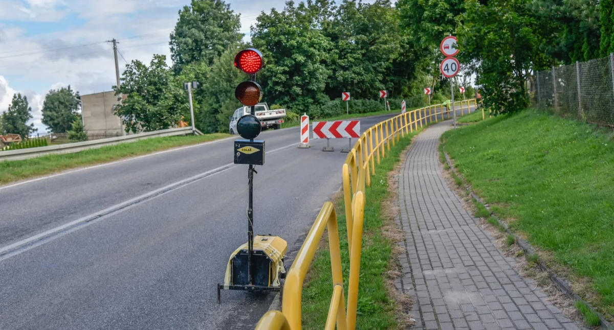 Uwaga kierowcy: wahadła i prace remontowe na Drodze Wojewódzkiej Nr 235 za Brusami
