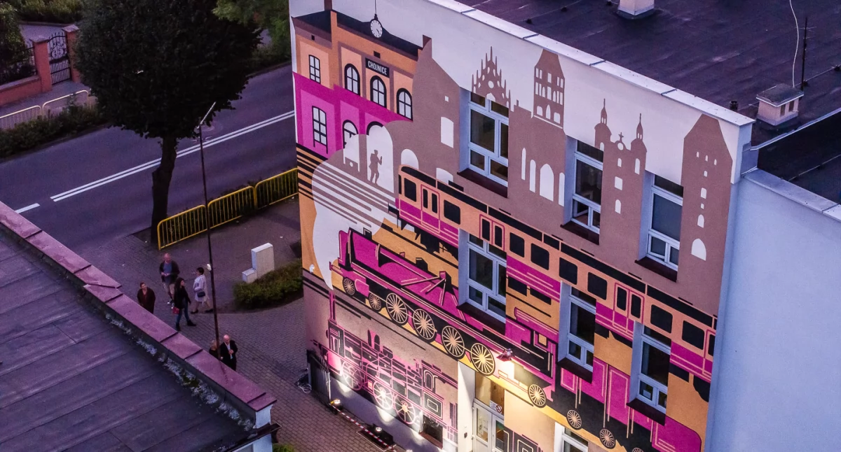 Dziś odsłonięto mural na Szkole Podstawowej nr 3 w Chojnicach