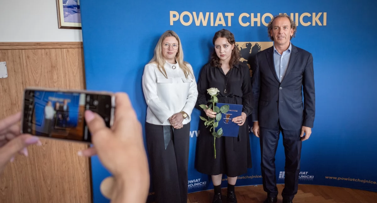 Starosta nagrodził uczniów za osiągnięcia w olimpiadach