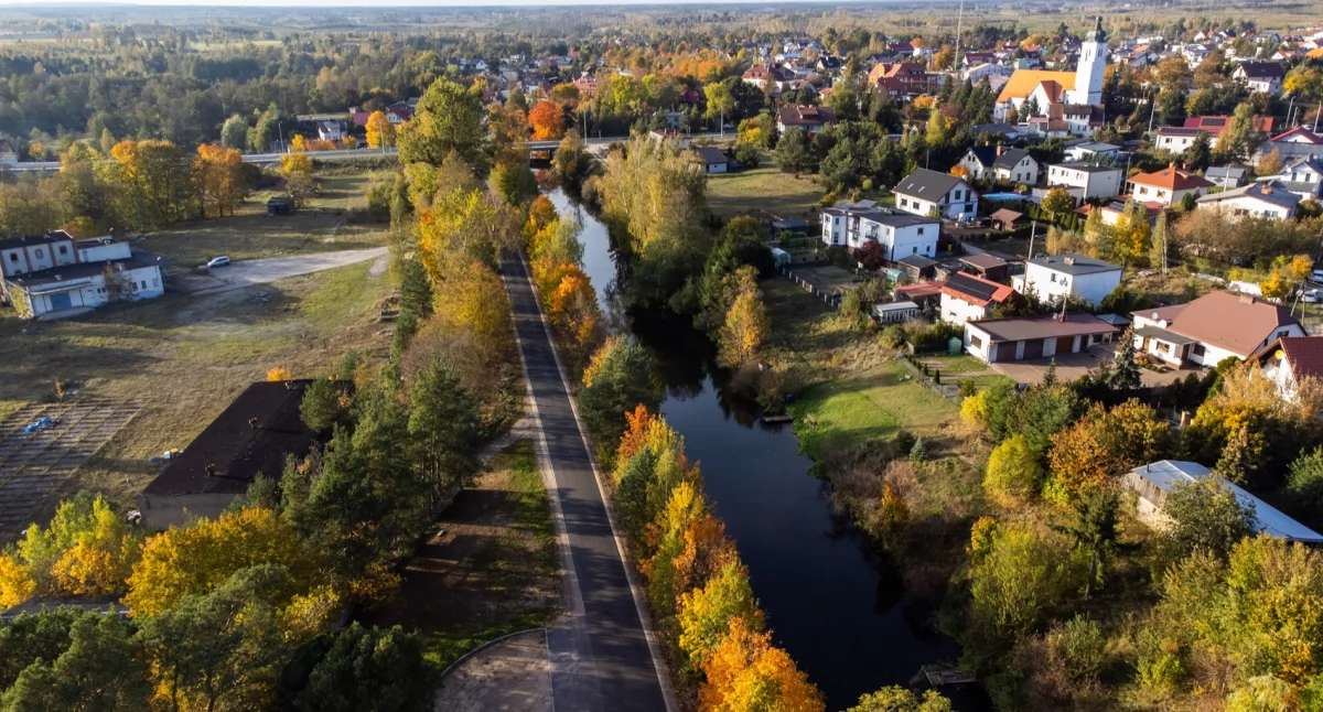 Dokąd na jesienny spacer? Malownicze okolice nad Kanałem Brdy w Rytlu
