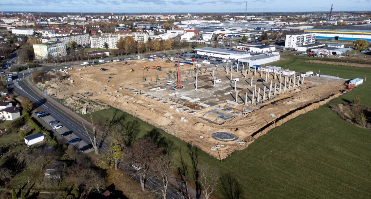 Zobaczcie jak powstaje duży market - Leroy Merlin w Chojnicach