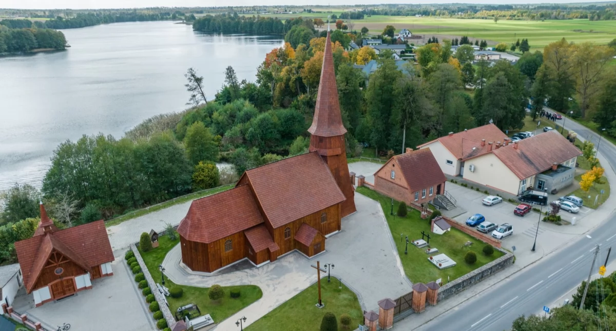 Kościół Podwyższenia Krzyża Świętego w Leśnie odzyskał dawny blask