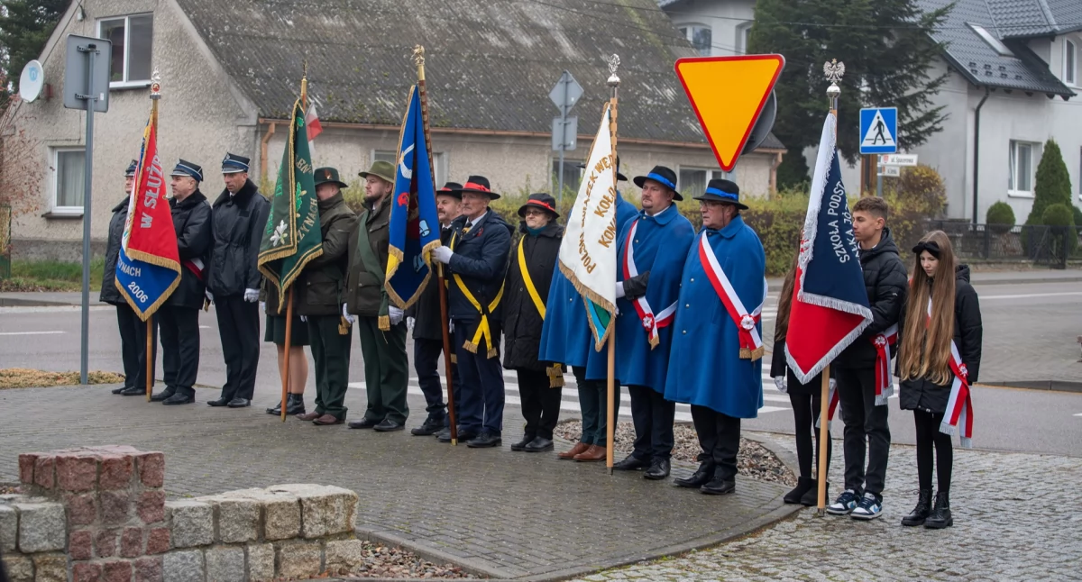 Obchody Święta Niepodległości w Konarzynach – patriotyczne chwile i serdeczne życzenia
