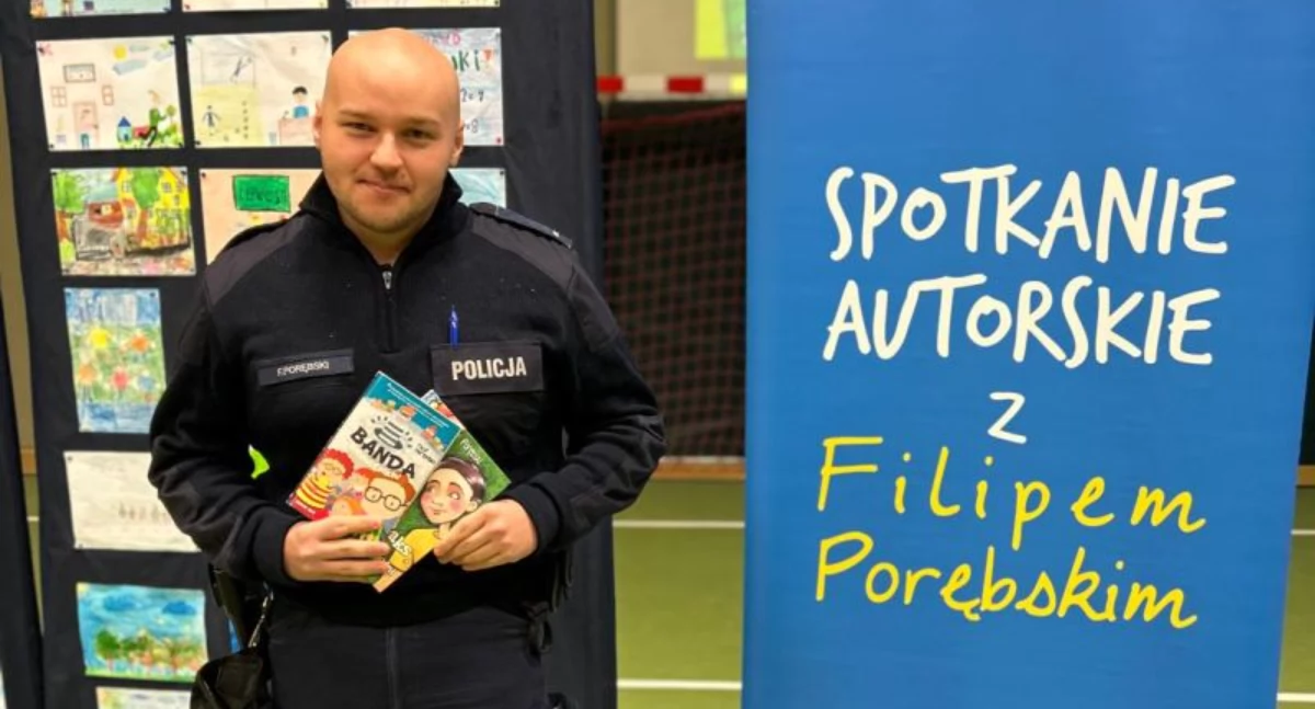 Mundurowy pisarz: Filip Porębski łączy pasję z edukacją