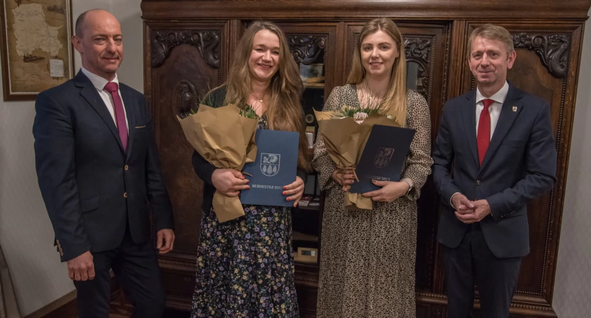 Oliwia Teca i Ewelina Mikołajczyk nauczycielkami mianowanymi